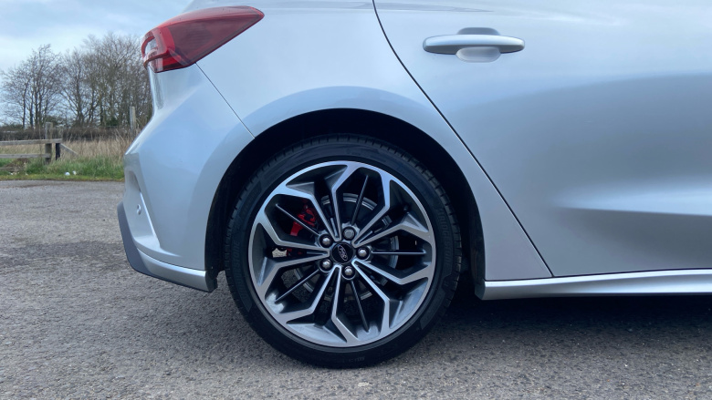 Ford Focus 1.0 EcoBoost Hybrid mHEV ST-Line X 5dr Petrol Hatchback